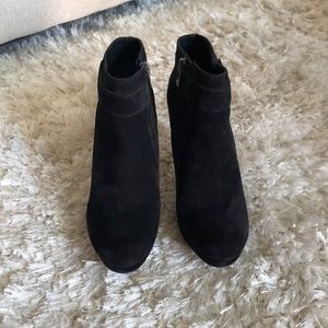 Via Spiga Black suede heeled booties 6.5